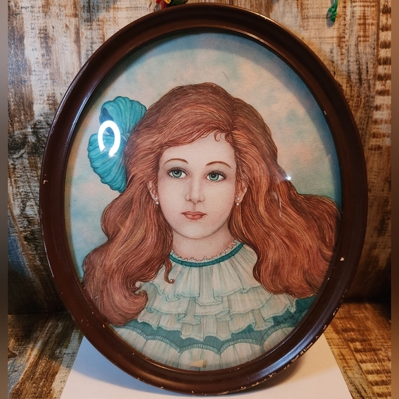 Antique Curved Convex Bubble Glass Wood Picture Frame Color Painted Portrait 18